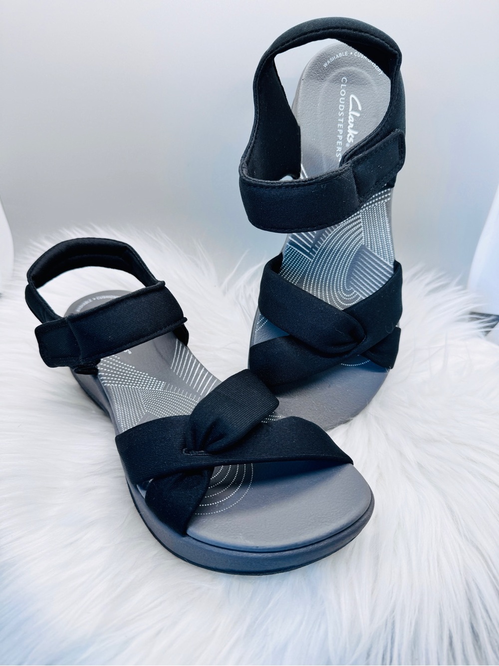 Clarks Cloudsteppers Arla Shore Strappy Sport Sandals Women’s 7.5 Black NWT